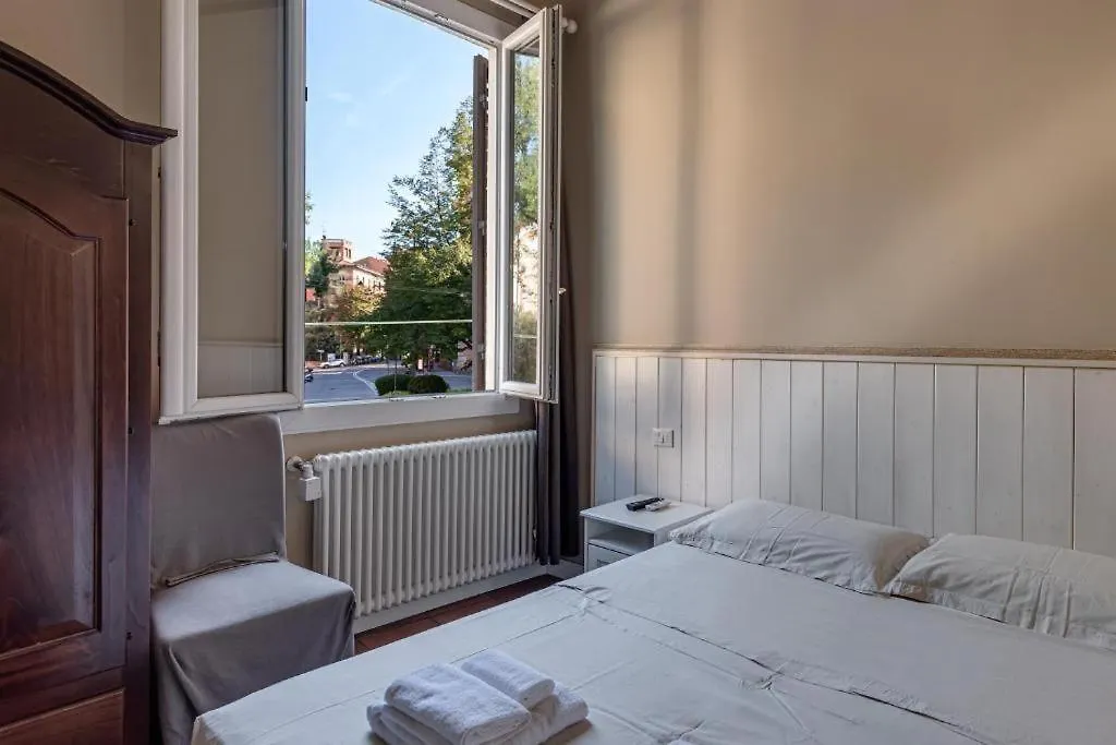 Due Torri Rooms - Bedinbolognacentro 0*, Bolonya