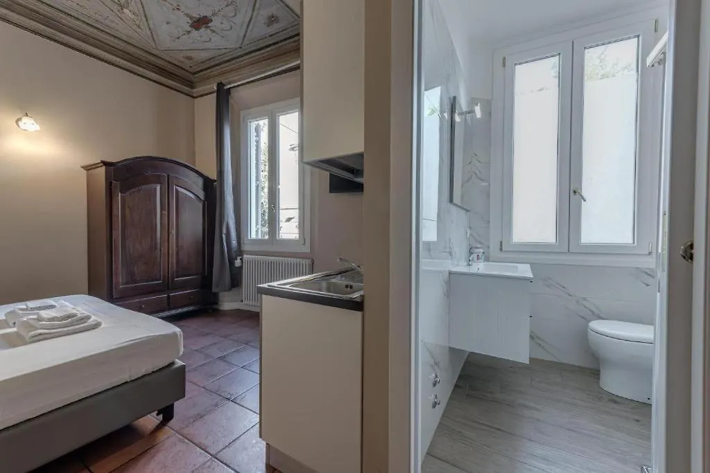 Due Torri Rooms - Bedinbolognacentro Bolonya